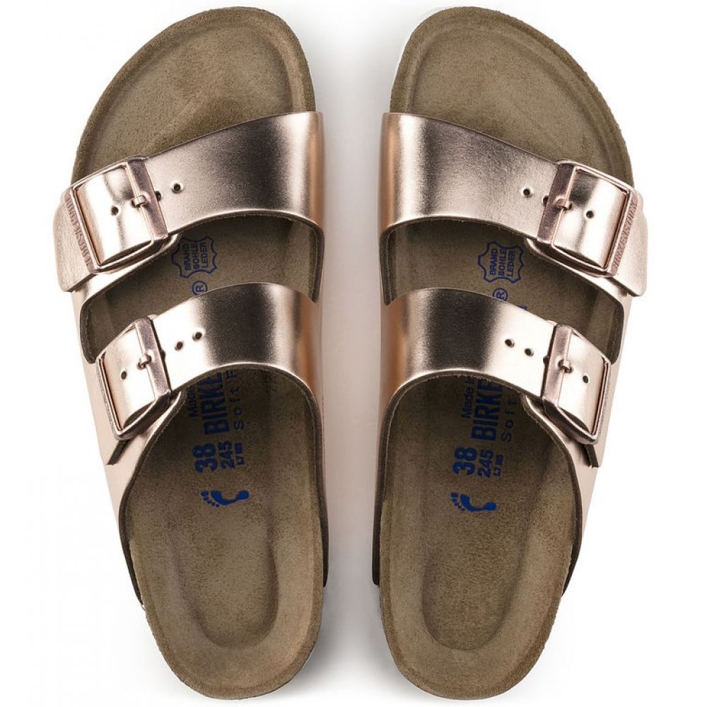 Birkenstock Women&#39;s Arizona Softbed Leather in Metallic Copper (Narrow Width)