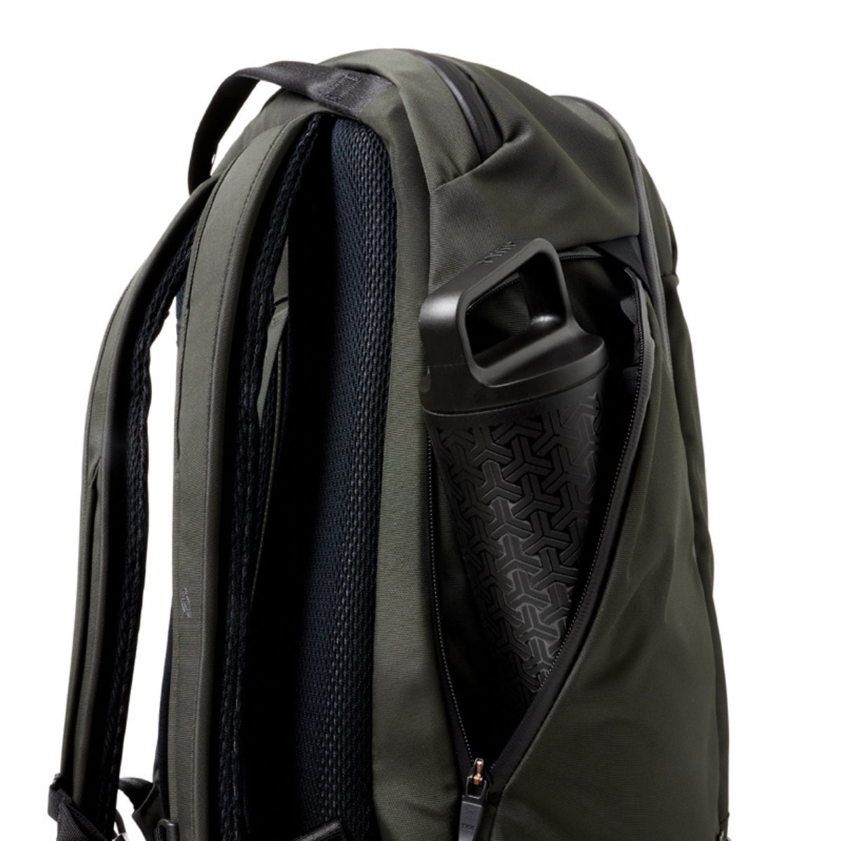 Bellroy Transit Workpack Pro 28L in Olive