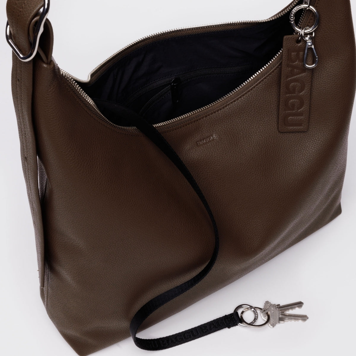 Baggu Recycled Leather Shoulder Bag