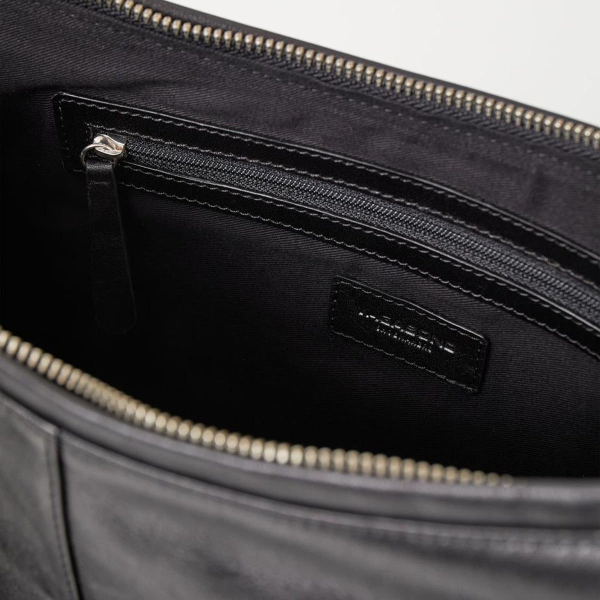 Vagabond Itami Bag