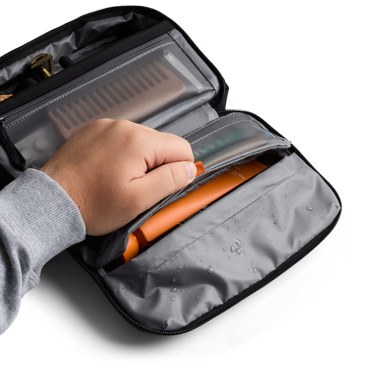 Bellroy Hanging Toiletry Kit