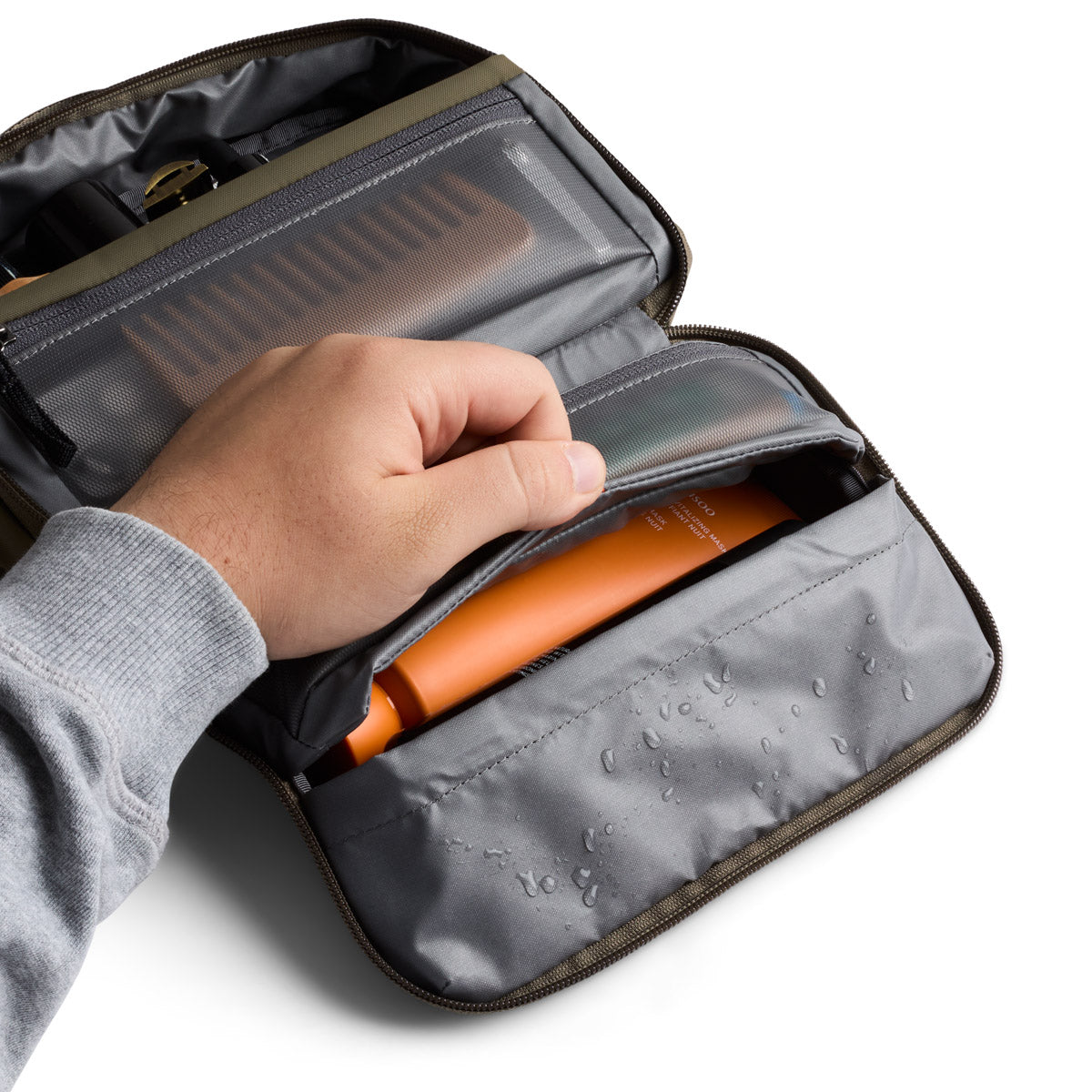 Bellroy Hanging Toiletry Kit